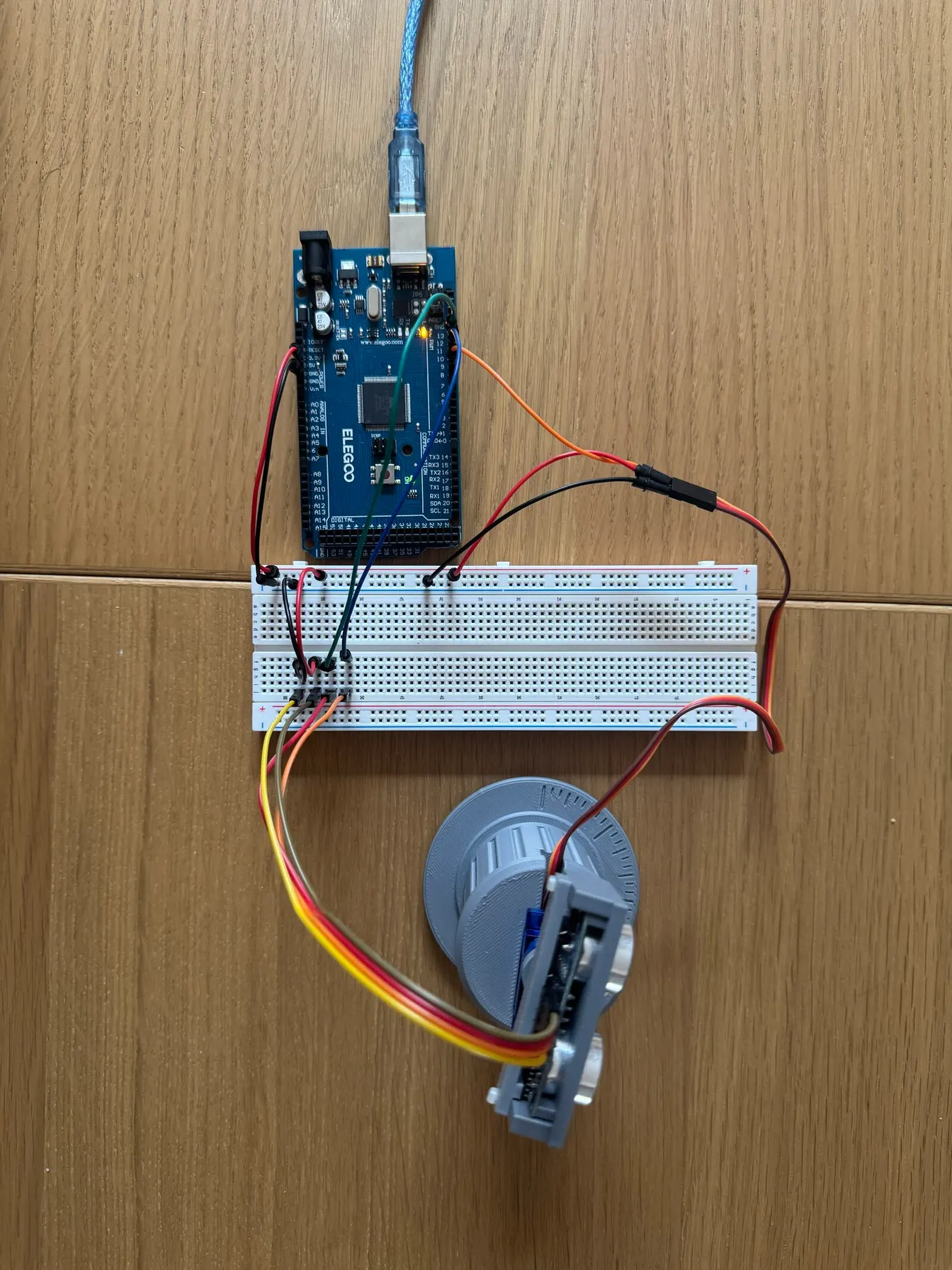 Le montage complet : tour, Arduino, breadboard et câblage